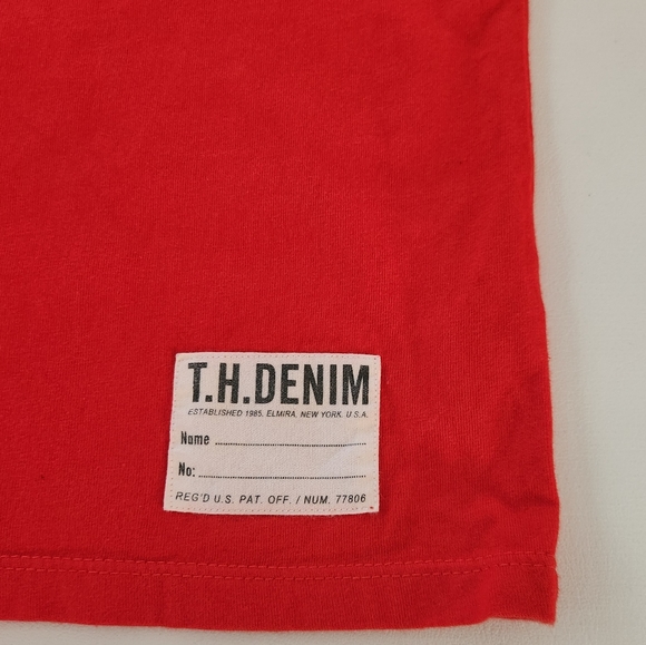 Tommy Hilfiger Shortsleeve Crewneck Graphic T-shirt - Picture 3 of 9